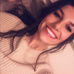 Meet your Posher, Hannah